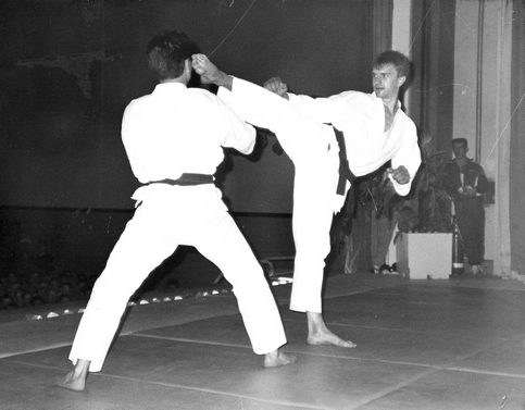 Karaté à Hourtin avec Szimonick